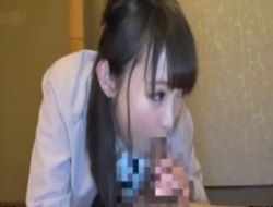 マグロ状態の早漏同僚男子を濃厚フェラで15分以内に二回連続口内射精させて抜いてしまう美人なOL