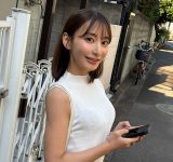 喉が感じる人妻の足立友梨に深く激しいフェラをされ口内に連続射精
